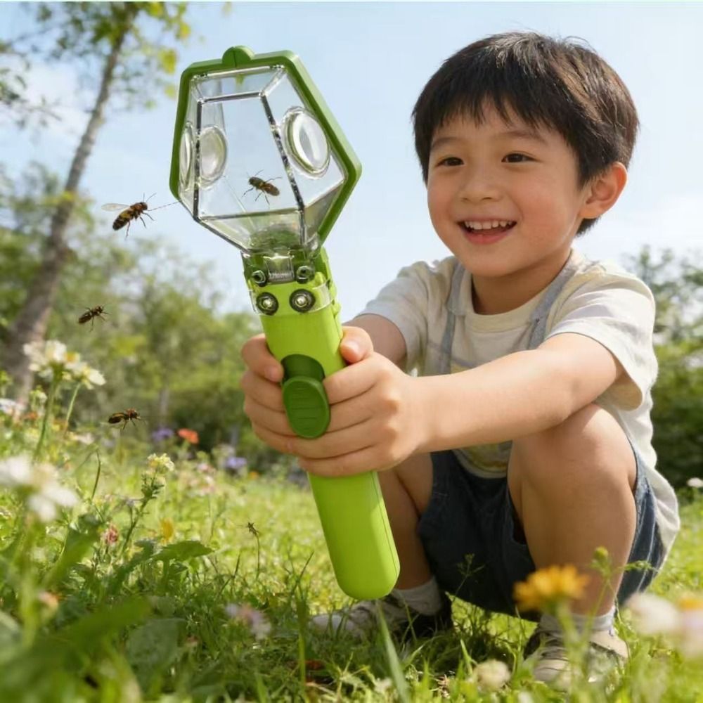 Kids insect observation toy with magnified viewing